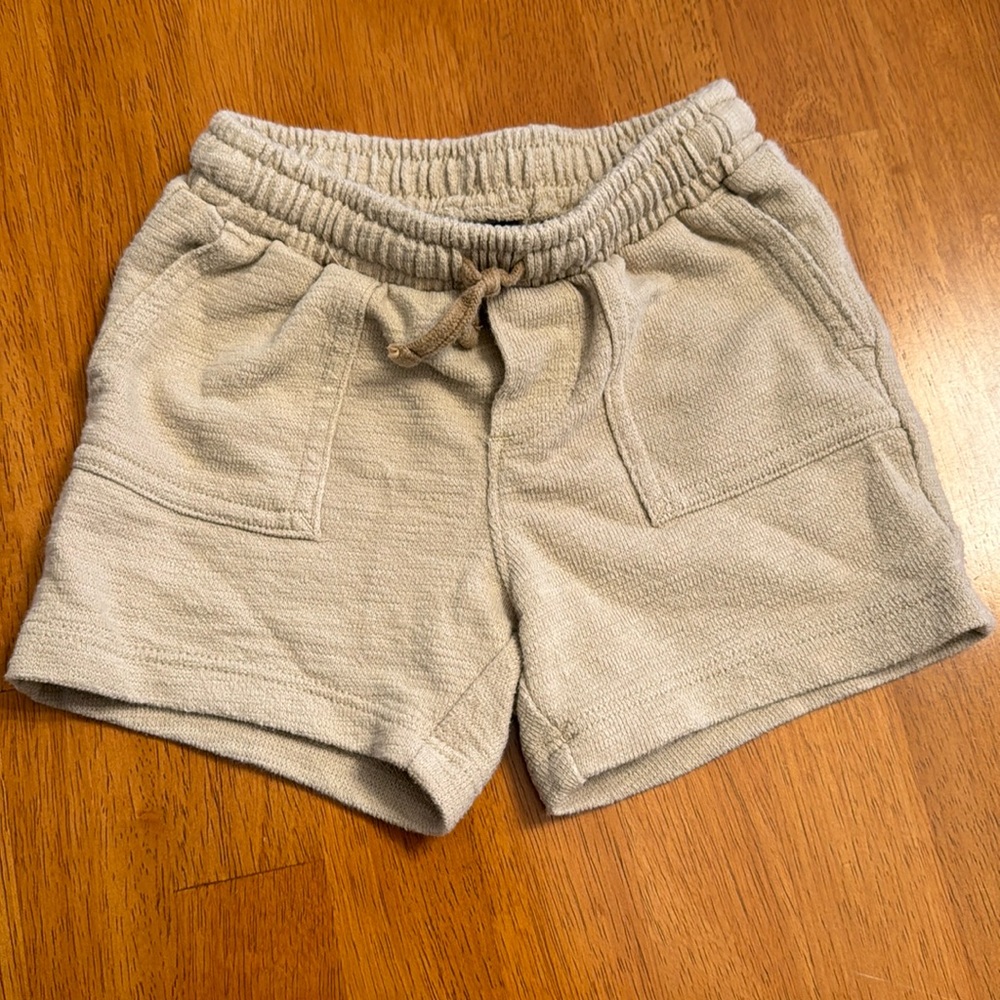 Old Navy 6-12m shorts
